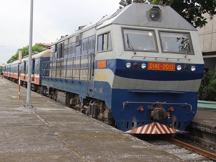 Expensive railway route fails to attract passengers - 1
