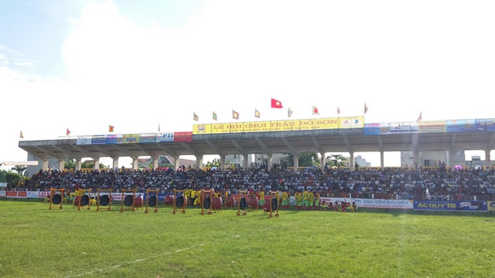 Do Son Buffalo Fighting Festival opens in Hai Phong - 5