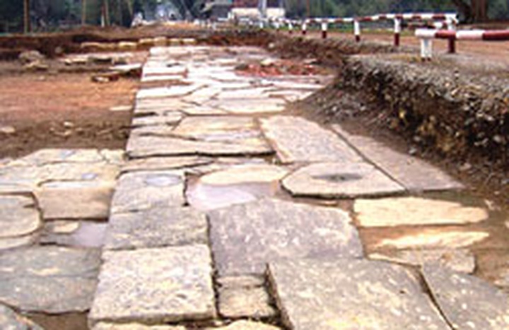 Stone road unearthed in Thanh Hoa - 2