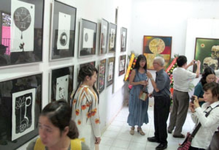 Past master on display in Hue - 1