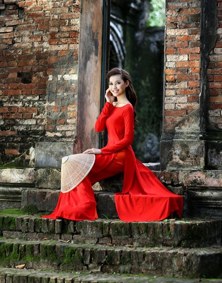 Vietnamese beauty shines at Miss Grand International - 20