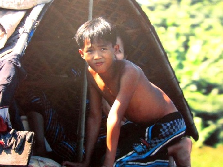 Exhibition tells the story of the Huong River - 3 Exhibition tells the story of the Huong River - 3