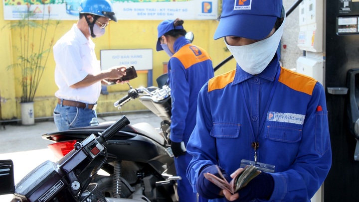 Vietnam delays environmental tax hike plan - 1 Vietnam delays environmental tax hike plan - 1