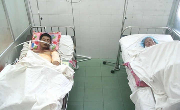 Burn victims seek help from community - 3