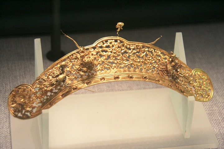 Ancient jewellery on display in Hue - 5