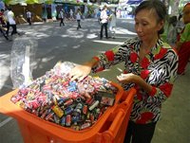 City to open 250 harmful waste collection stations - 1