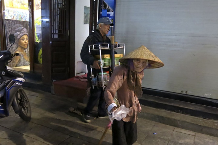 Hanoi on a winter night - 3 Hanoi on a winter night - 3