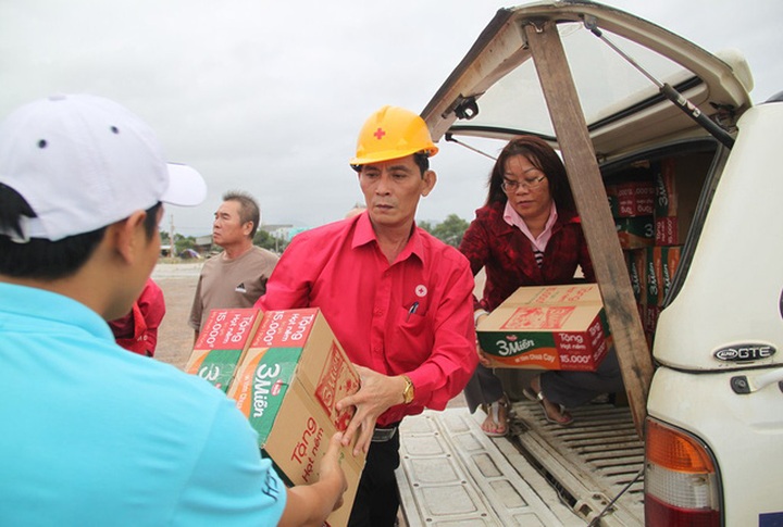 Gifts donated to flood victims - 4