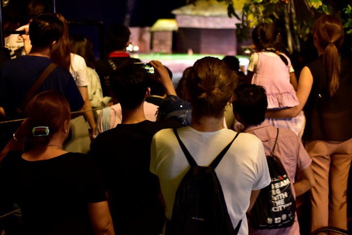 Puppetry festival colours HCM City streets - 1