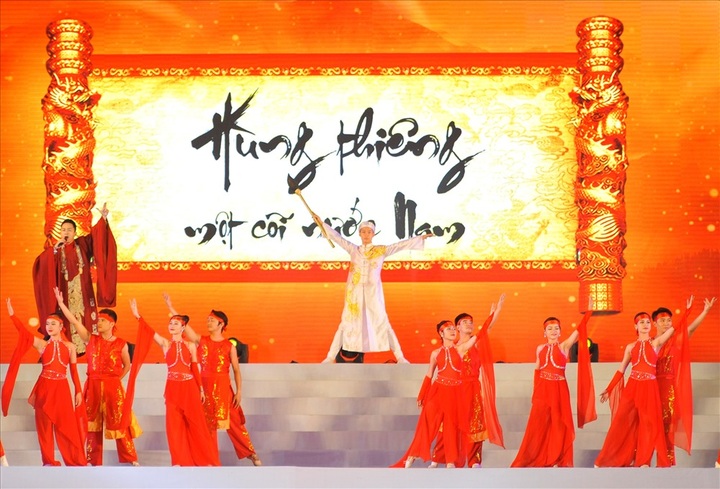 National culture, sports, tourism festival opens in Ninh Binh - 1