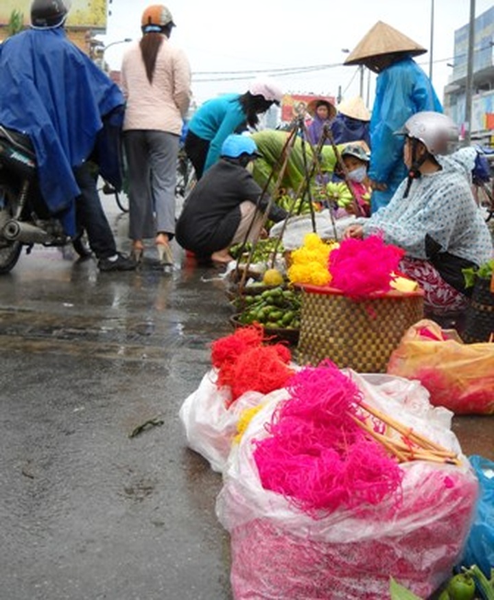 Unique Hue bamboo flowers brighten Tet Ceremonies - 11