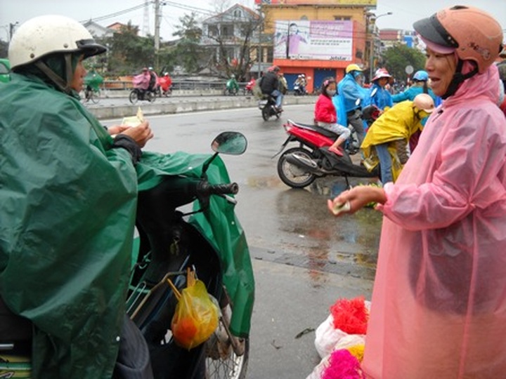 Unique Hue bamboo flowers brighten Tet Ceremonies - 8