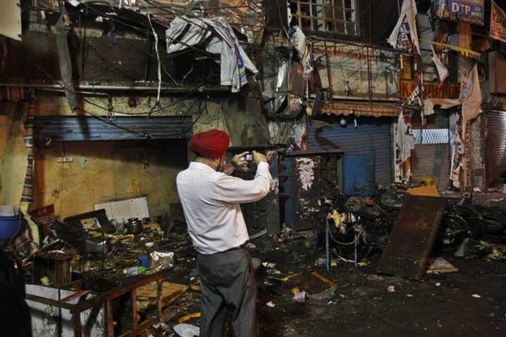 Twin bombings kill 14, wound more in south India - 1