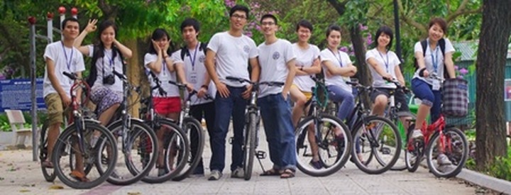 Bike riders help keep capital clean and green - 1 Bike riders help keep capital clean and green - 1