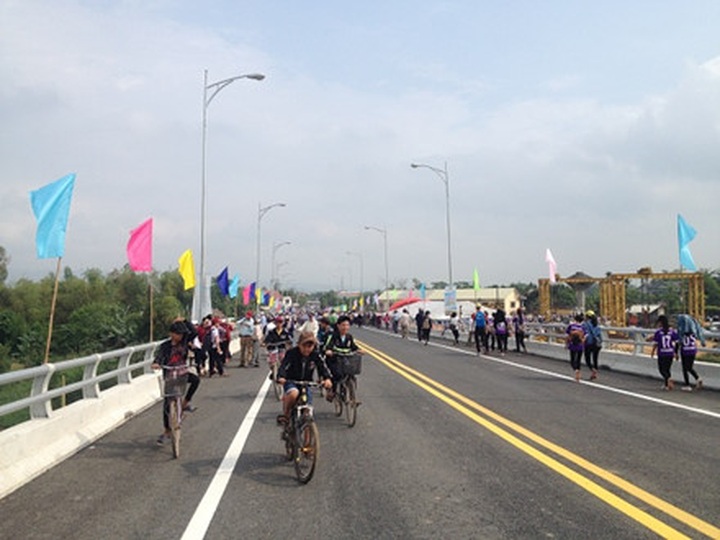 Bridge spanning Thu Bon River inaugurated - 1 Bridge spanning Thu Bon River inaugurated - 1