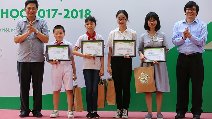 28 Hanoi students honoured as ‘Ambassadors of Reading Culture’ - 1