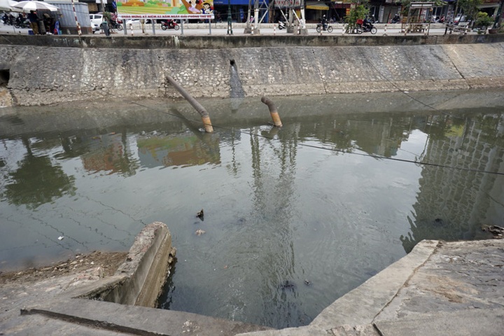'Dead' rivers in Hanoi - 4 'Dead' rivers in Hanoi - 4