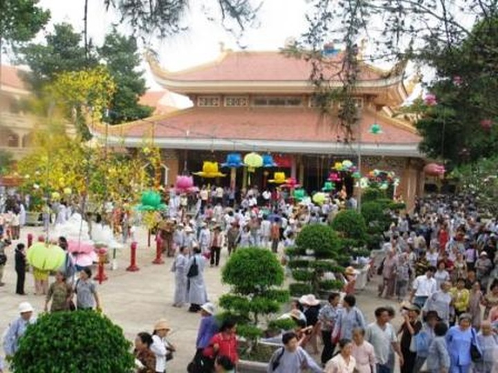 Localities celebrate Buddha’s birthday - 1 Localities celebrate Buddha’s birthday - 1