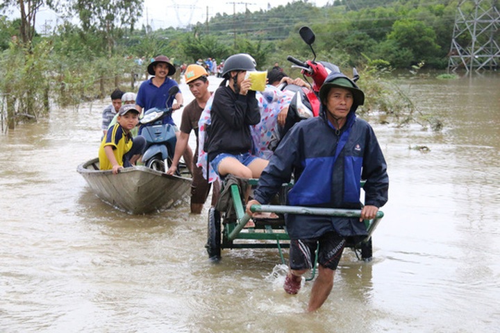 Central provinces suffer post-storm flooding - 1