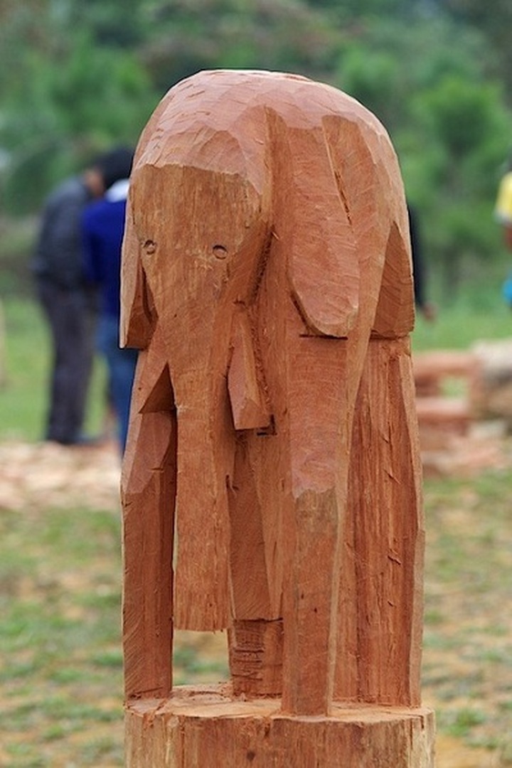 Ethnic funerary sculpture exhibition in Hanoi - 11