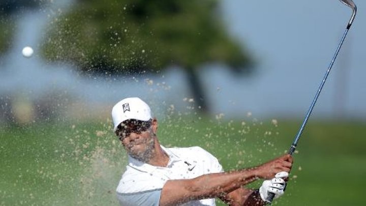 Tiger Woods out of golf world top 100 - 1