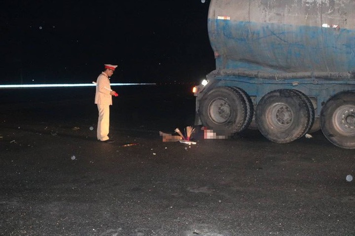 Ha Tinh widow to sue road agency for husband's death - 1 Ha Tinh widow to sue road agency for husband's death - 1