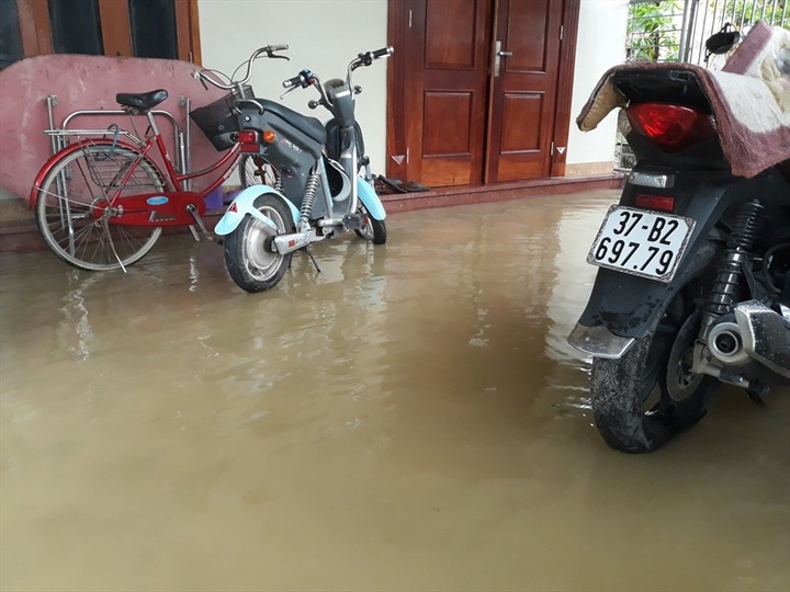 Seven die in Nghe An floods, many areas isolated - 5 Seven die in Nghe An floods, many areas isolated - 5