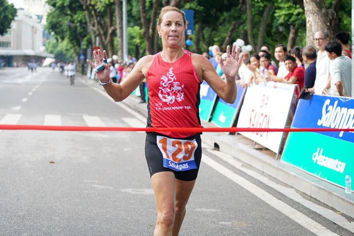 Thousands join Hanoimoi Run for Peace - 1 Thousands join Hanoimoi Run for Peace - 1