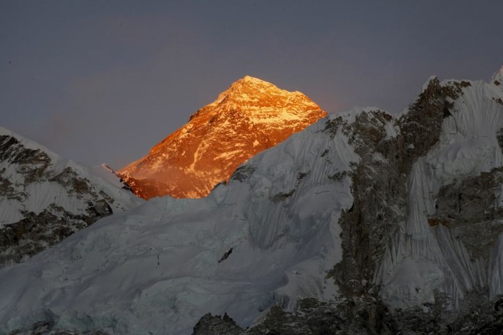 3 foreign climbers dead, 1 missing near top of Mount Everest - 1