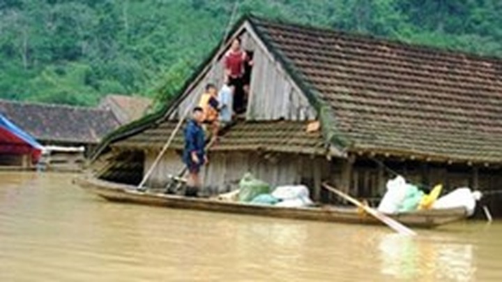 US supports Thua Thien-Hue’s natural disaster response - 1