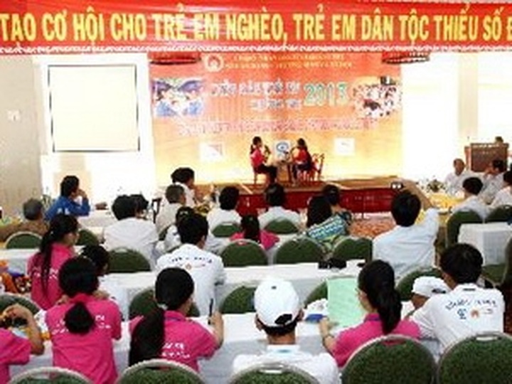 Quang Tri children voice opinions on their rights - 1