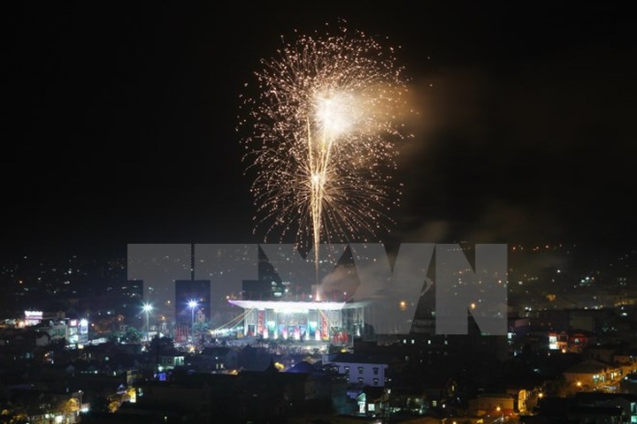 Global rivals prepare for Da Nang fireworks festival - 1