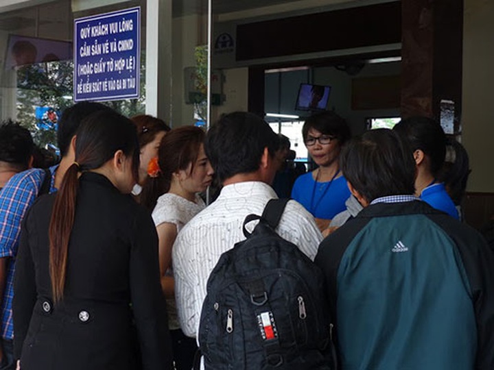 Workers face problems getting back to work in HCM City after Tet - 3 Workers face problems getting back to work in HCM City after Tet - 3