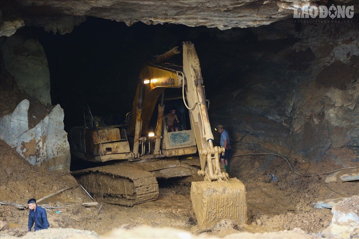 Miners feared dead as time runs out - 1