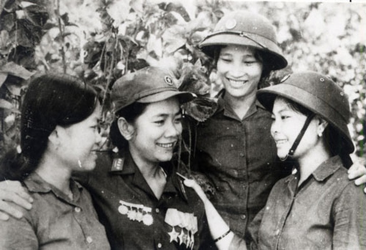 Historic moments of Reunification Day - 9