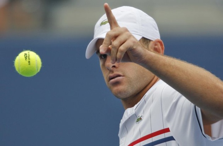 Roddick beats Fognini to postpone retirement - 1