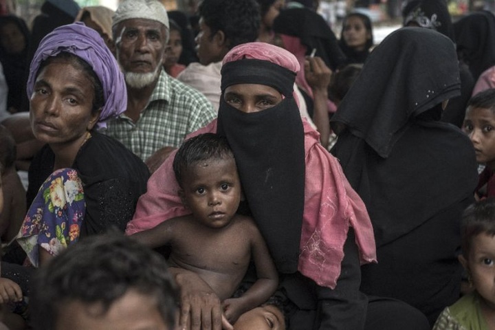 Bangladesh bans three charities from giving Rohingya aid - 1