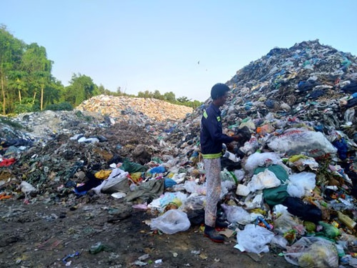 Phu Quoc struggles to deal with plastic waste - 1 Phu Quoc struggles to deal with plastic waste - 1