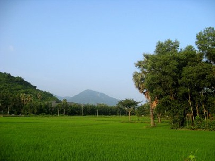 Trekking to Ba Doi Om Mountain - 1