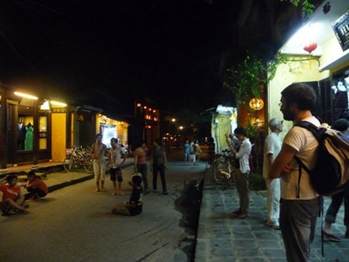 Hoi An at full-moon is mystical experience - 1