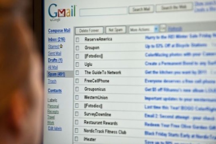 At world's top IT fair, firms mull death of email - 1
