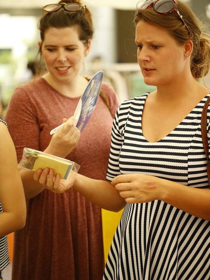 Visiting the Saigon Flea Market - 8 Visiting the Saigon Flea Market - 8