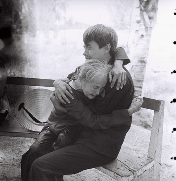 Historic moments of Reunification Day - 11