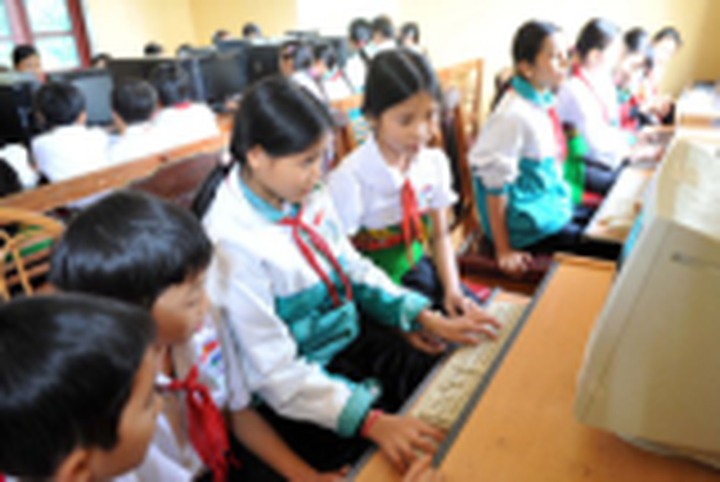 Connect a school, connect a community - 1 Connect a school, connect a community - 1