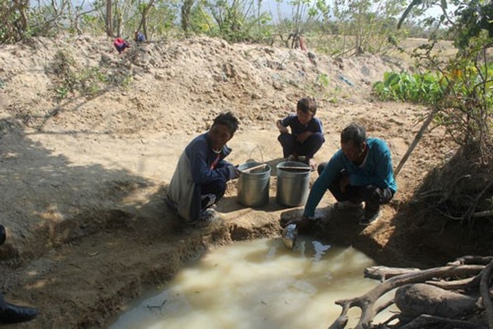 Vietnam’s central, southern regions in serious drought - 2
