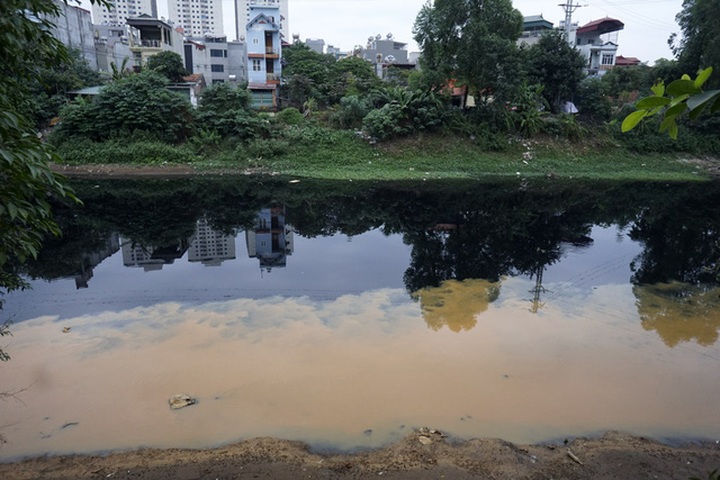 'Dead' rivers in Hanoi - 10 'Dead' rivers in Hanoi - 10