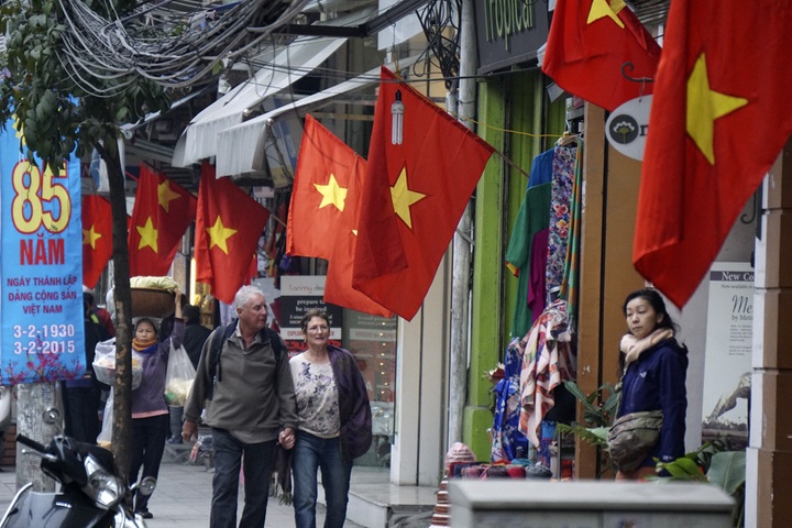 Hanoi marks 85th year of Communist Party - 9