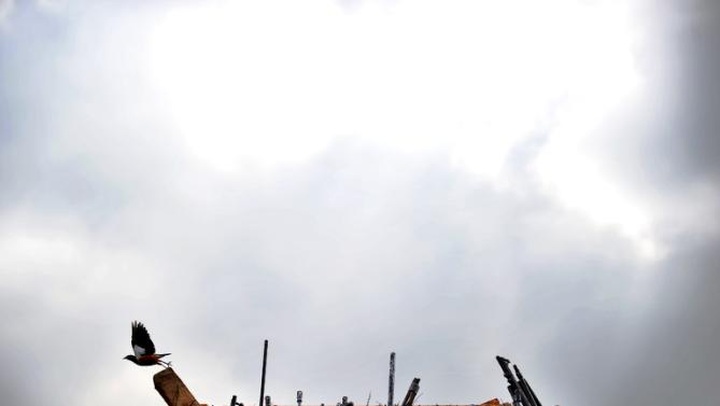 China becomes world's number three arms exporter: study - 1