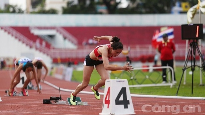 International track and field tourney opens in HCM City - 1