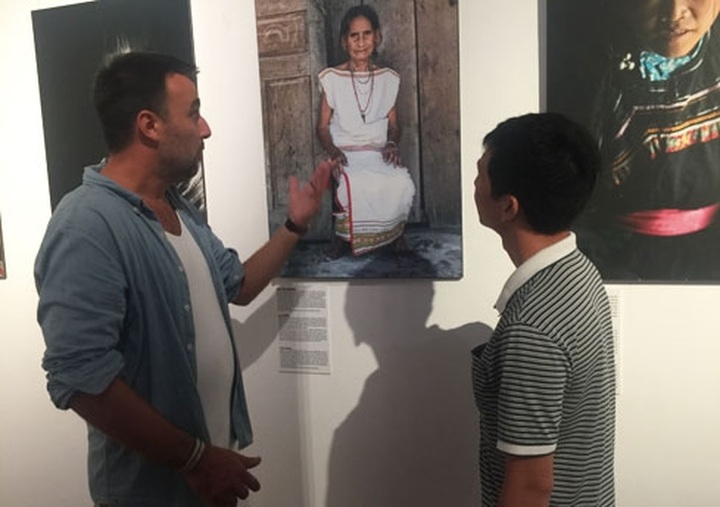French photographer’s exhibition highlights Vietnamese heritages - 1